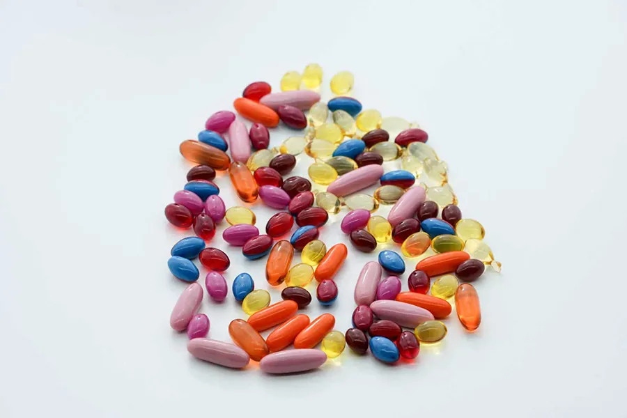 Mixed softgels and capsules